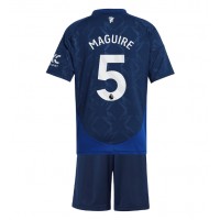 Manchester United Harry Maguire #5 Auswärts Trikotsatz Kinder 2024-25 Kurzarm (+ Kurze Hosen)